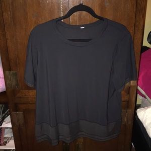 Short sleeve shirt with ruffles on bottom